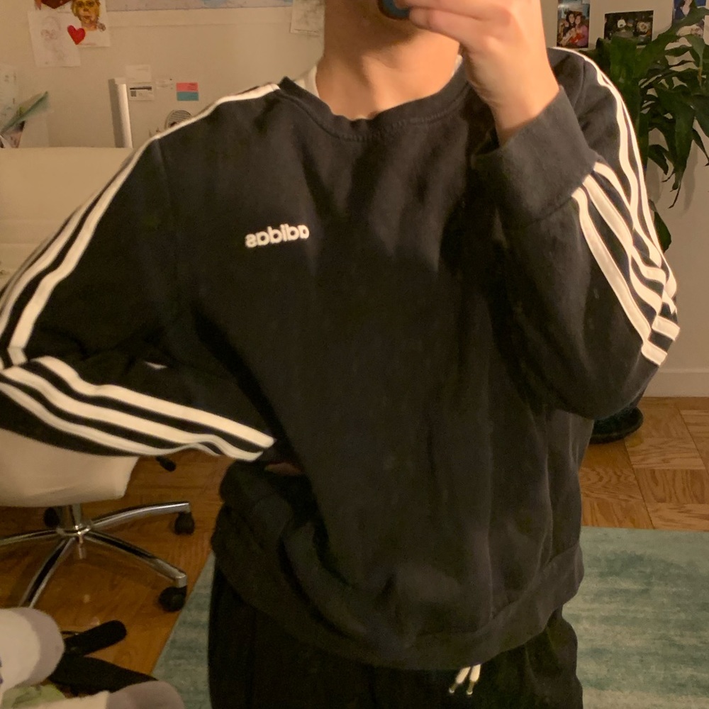 ⚫️⚪️Adidas Sweatshirt! - Picture 8 of 8